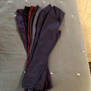 Beautiful Bundle of Handful leggings